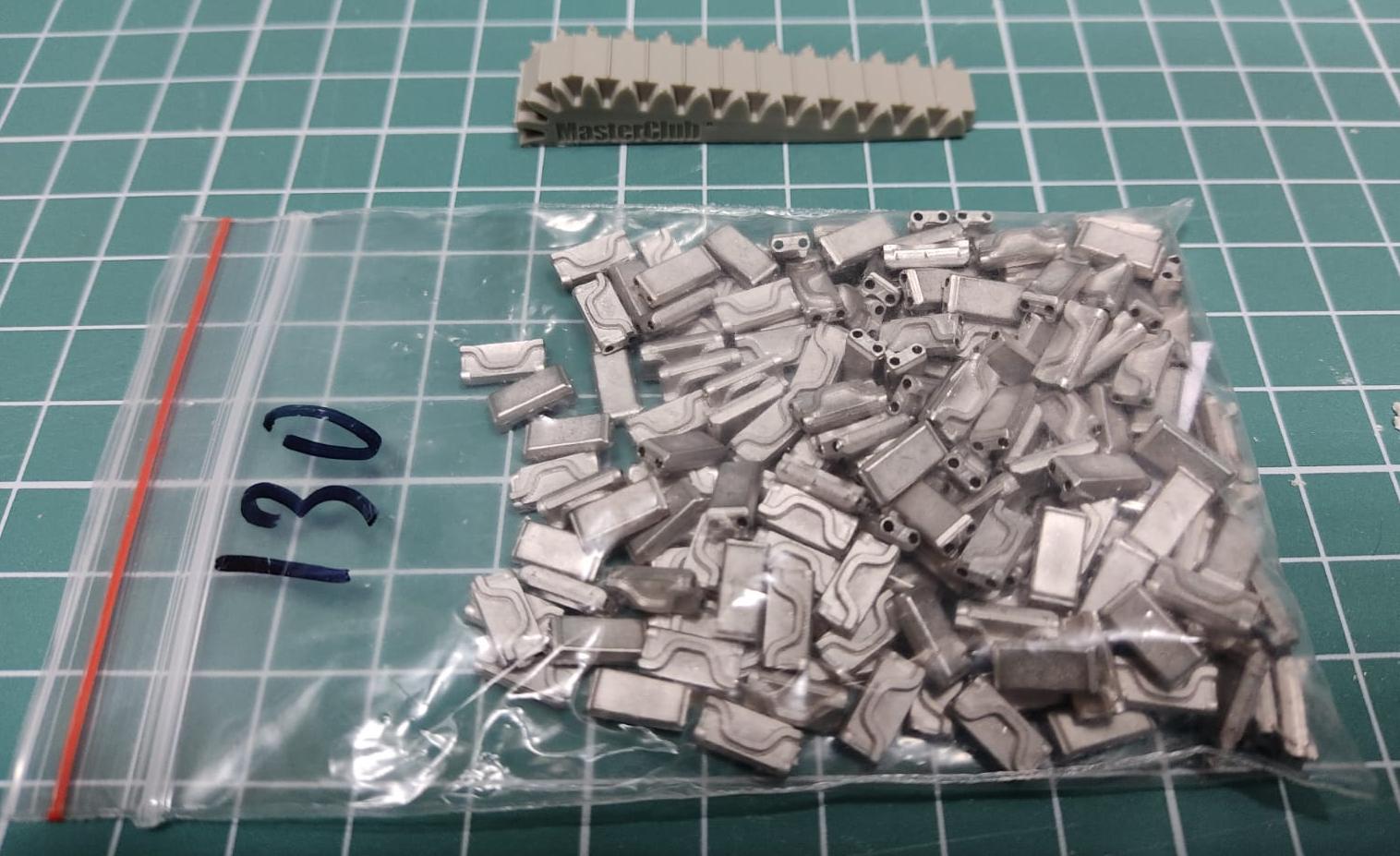 MTL-35310 Подушки T74 type для M4 Sherman, в ноборе только 180 подушек