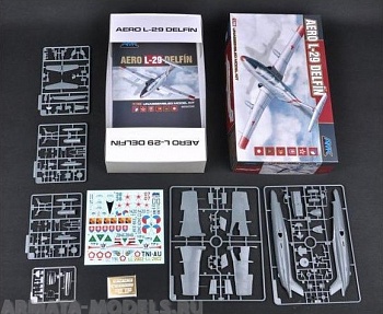 88002 Самолет Aero l-29 Delfin (AMK) 1/48